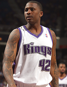 ~ The Chicago Bulls ~ Lorenzen-wright-sacramento