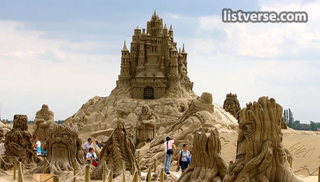 فن النحت على الرمال Sand-castle