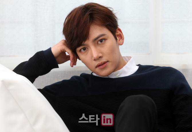 صور جي شانغ ووك Ji chang wook بطل مسلسل هيلر Healer  P_211lk097