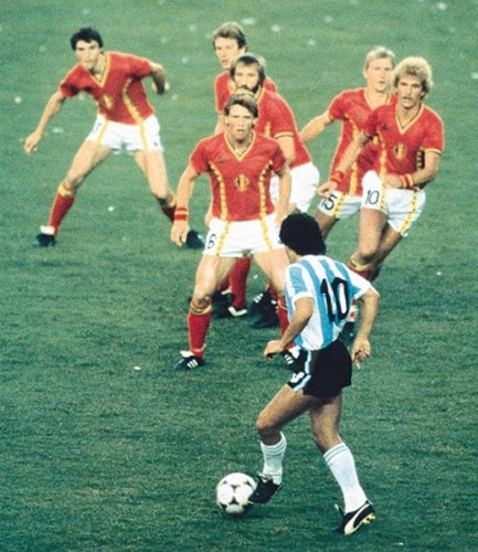 Your favourite World Cup photos Maradonabelgium-433x500