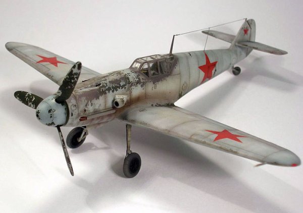 Messerschmitt Me109 G2 russe de Stalingrad - HOBBY BOSS 1/72 3155335684_1_2_5U42riHI