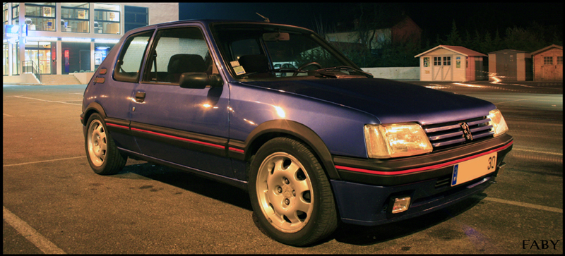 [Faby] 205 GTi 1,9l Bleue Miami Faby1