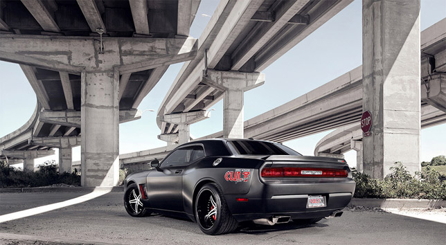 the way dodge coulda shoulda built  it  Cult-dodge-challenger-srt8-2