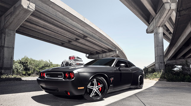 the way dodge coulda shoulda built  it  Cult-dodge-challenger-srt8