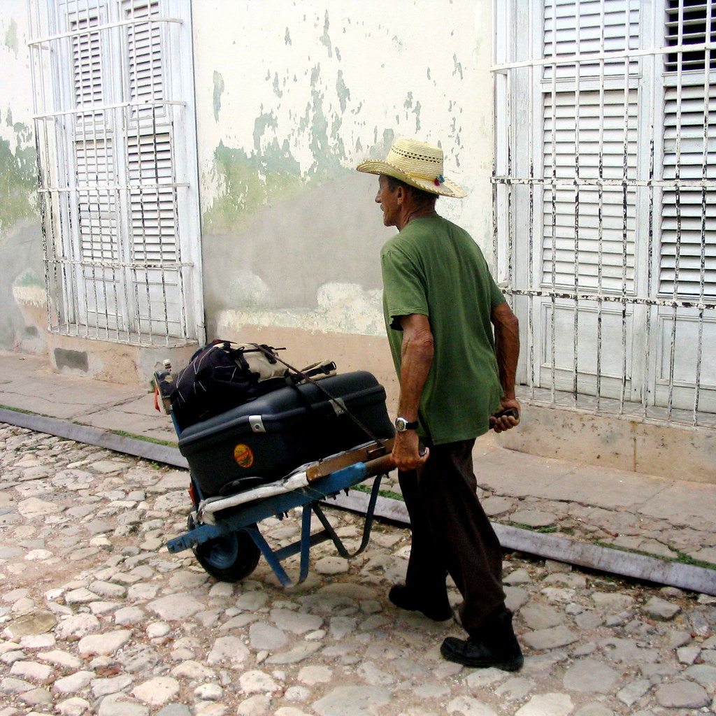 Habana - Transporte en Cuba 45310675_115f3c825d_b