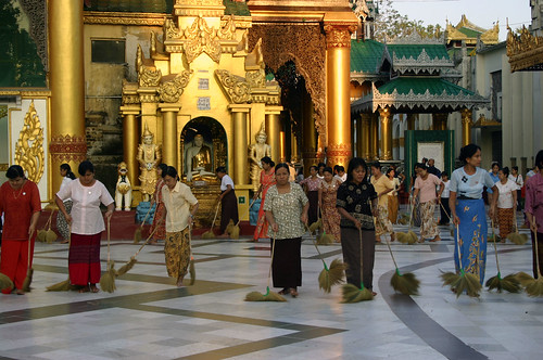 Quốc Bảo Của MyanMar - CHÙA VÀNG Shwedagon đẹp nhất thế giới  74029480_122b50eeb2