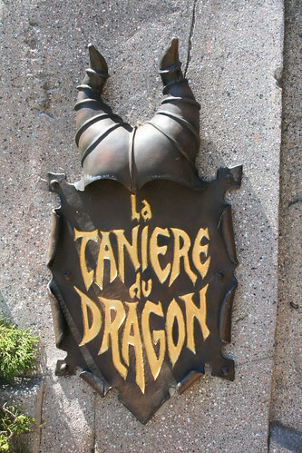 LA TANIÈRE DU DRAGON - Fantasyland - Pagina 6 168281212_a6b2c5bd60