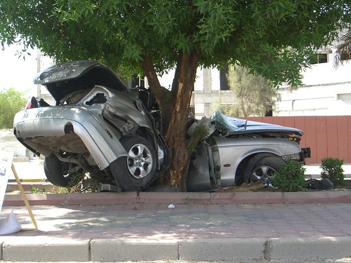  أغرب حوادث السيارات يقشعر لها القلب 173142163_e2fa238798