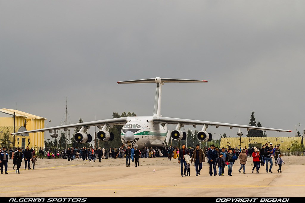 أكبر و أضخم موسوعة صور لطائرات النقل و الشحن الجزائرية AAF- iL 76/ iL 78 - صفحة 36 40489773214_54c896f377_b