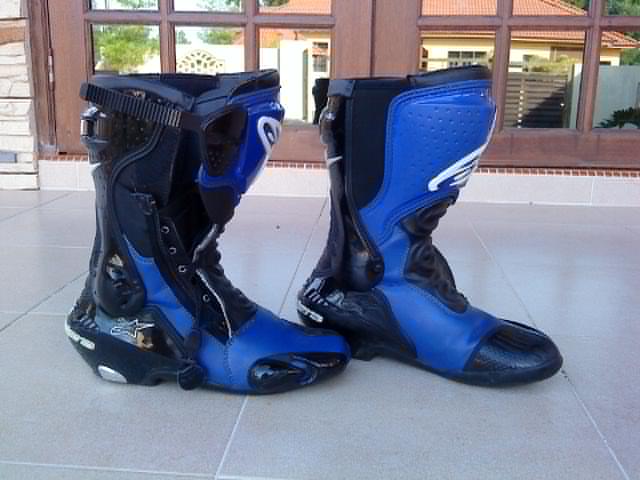 RACING BOOT ALPINESTAR FOR SALE 4602951909_9a6e7e1daf_o