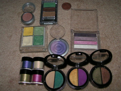 Your Makeup Collection :D 820821653_f5e9526f32