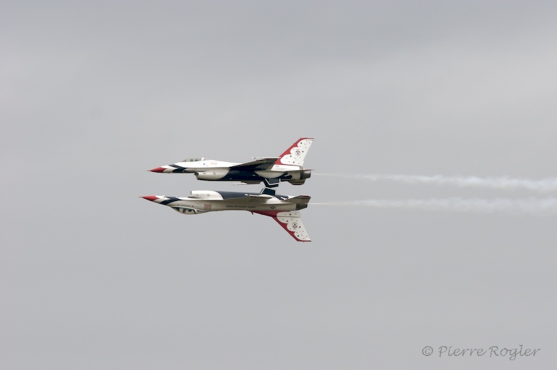 Thunderbirds à Evreux 789781450_2b1d7df81b_o