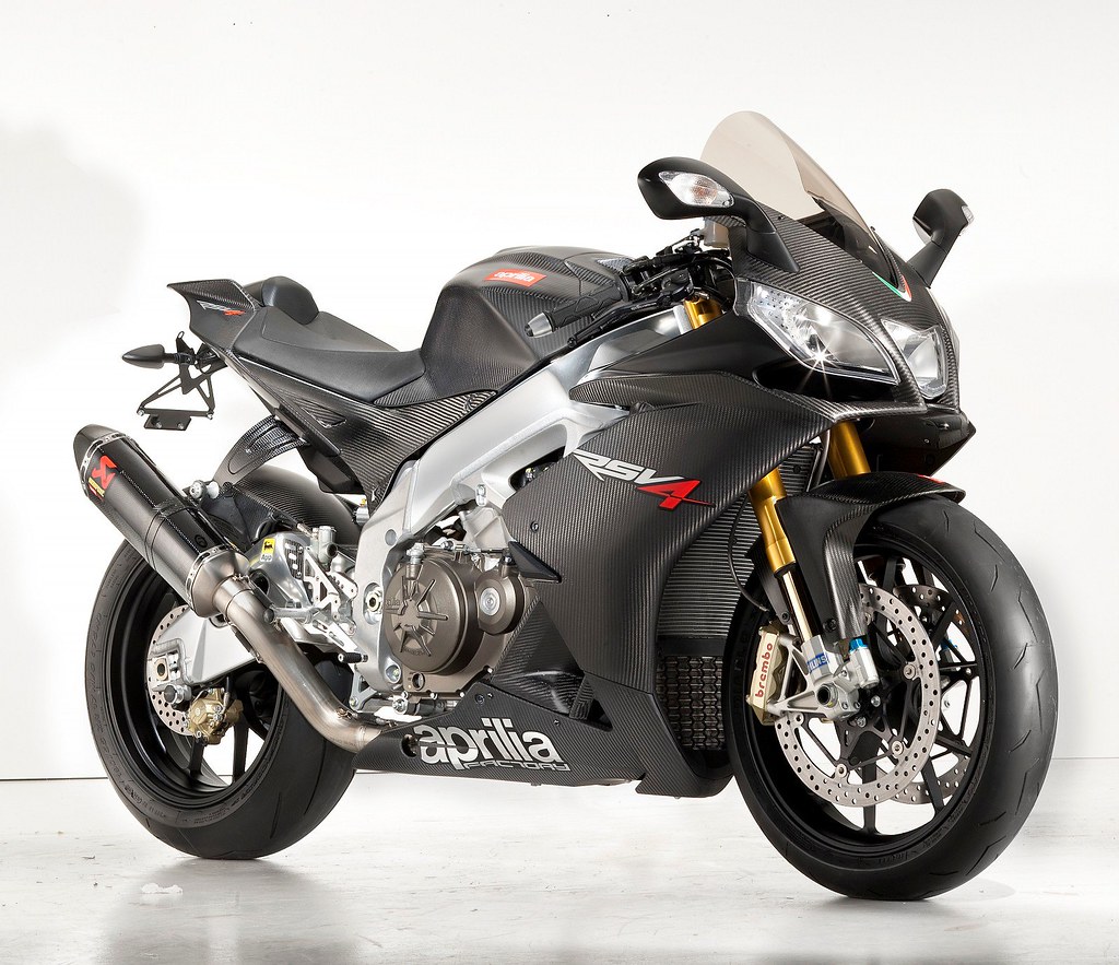 Aprilia RSV4, RSV4R, RSV4 APRC - Page 25 5105094029_bbf09ea1b3_b