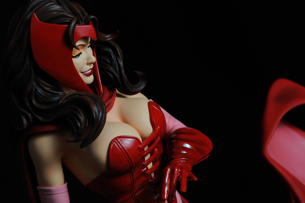 SCARLET WITCH "MARK BROOKS" Comiquette - Page 3 4713684282_ee61a6cff8_b