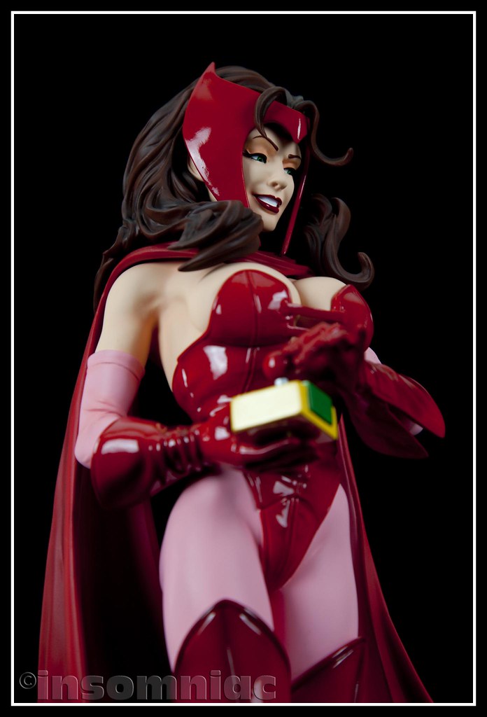 SCARLET WITCH "MARK BROOKS" Comiquette - Page 3 4692027242_09c124ac70_b