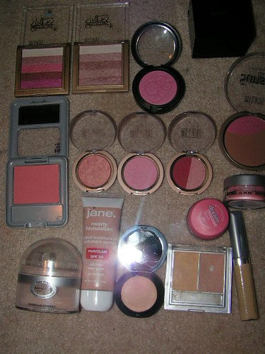 Your Makeup Collection :D 821750838_20b7ae2a91