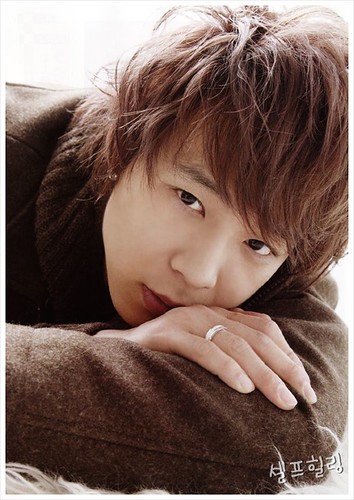 Biografia de Micky Yoochun 2363127368_57df2b0624