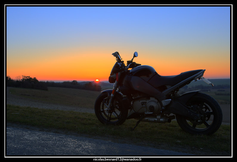 le soleil, la buell et le batmag 2272665630_cb9466eb40_o