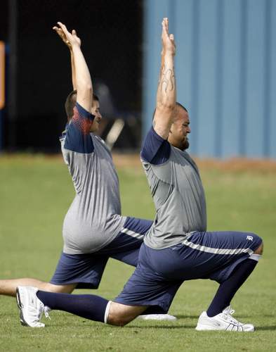 Spring Training Pics 2008 - Page 5 2284305573_102ab1fb42_o