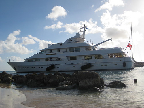 This is Too Good to be True - Willard Hosts Top Donors on 150 ft Yacht Named "Cracker Bay" and Flying Flag of Cayman Islands 2293314647_d240925578