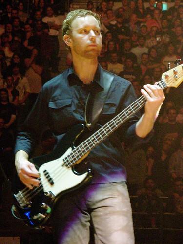 Nate Mendel 2444782906_f1deb82060