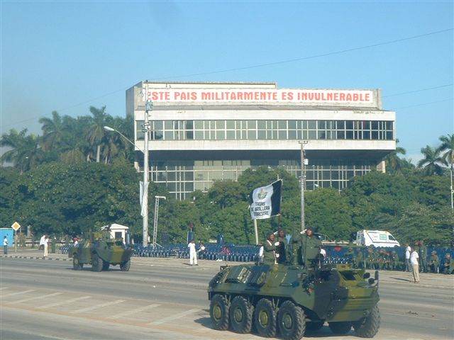 FUERZAS  ARMADAS  DE CUBA 2436390884_0234d42f13_o