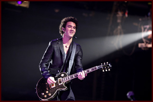 Jonas Brothers rockean en Milán, Italia FOTOS 4075833632_76bd994847