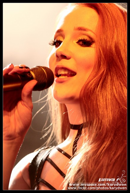 Fotos de Simone Simons - Página 30 4092092101_02715bff8b_o