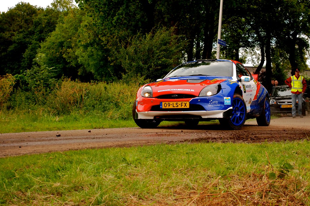 Reportajes Fotograficos (Ford Puma's de miedo) 3650108091_a390f42608_b