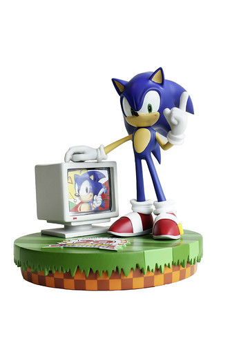 [First 4 Figures] Sonic 20th Anniversary Statue 5836350571_af444e3569