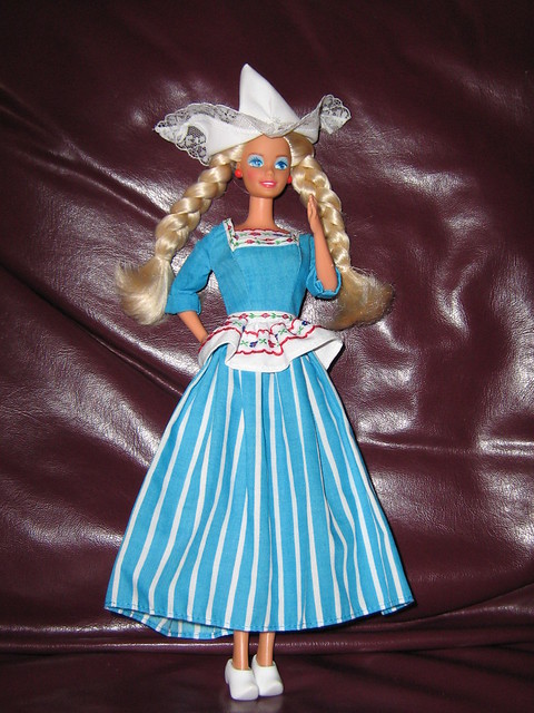 Dolls Of The World Dutch Barbie 3974640900_42e9a45bab_z
