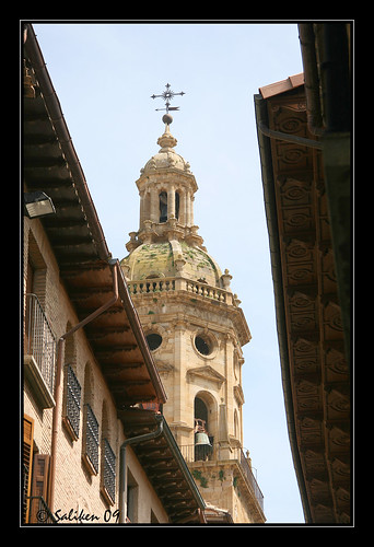 campanario de Puente la Reina