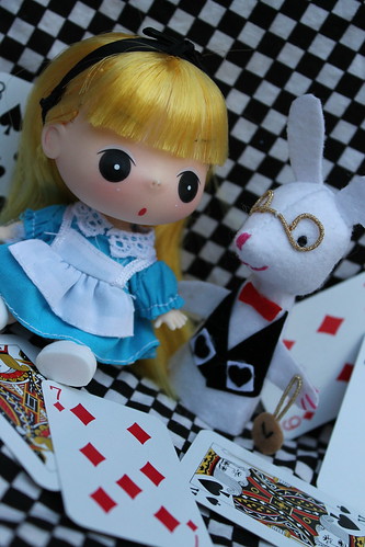 Mini Alice 5854525757_eee286f4ef