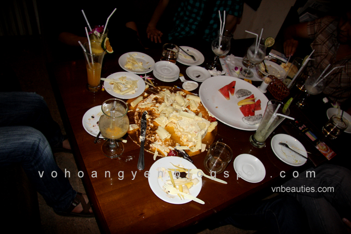 ALL OFFLINE IMAGES OF HANOI MEMBERS WITH VO HOANG YEN 4022636371_e2e93ddf9b_o