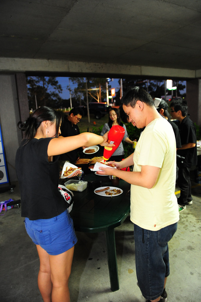 2009.11.27 - BBQ @ Strathfield Car Radio Castle Hill [Fallenangel] 4147404364_6106cc319e_b