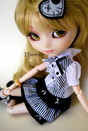 TAGGED PULLIP 3700590704_1b2e29a495