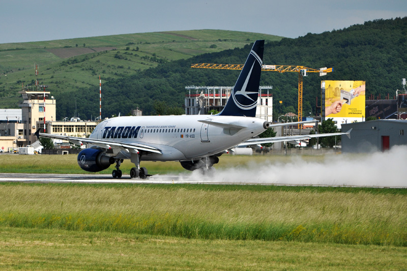 Aeroportul Cluj-Napoca - Iunie 2011 5790689657_a7f89f81fc_o