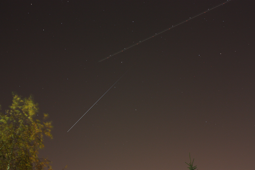 L'ISS dans le ciel en compagnie d'un avion