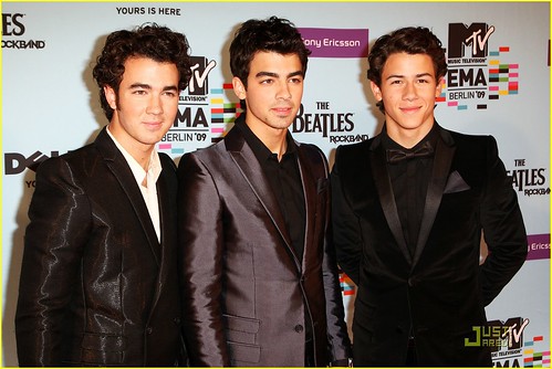 Jonas Brothers @ MTV Europe Music Awards 2009 4078180929_2ce166b8a0