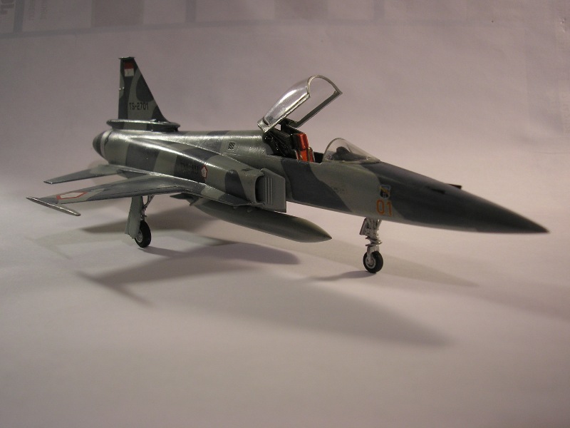 [Hasegawa] Northrop F-20 Tigershark 1/72 (nf20) - Page 6 4347248114_89a15de3a0_o