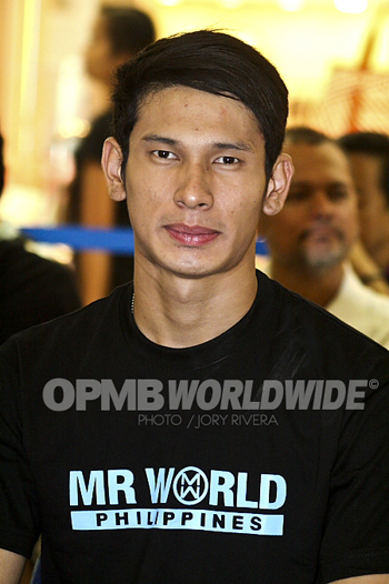 Mr. Philippines World 2010 !! 4374826970_5c510a94e5_o