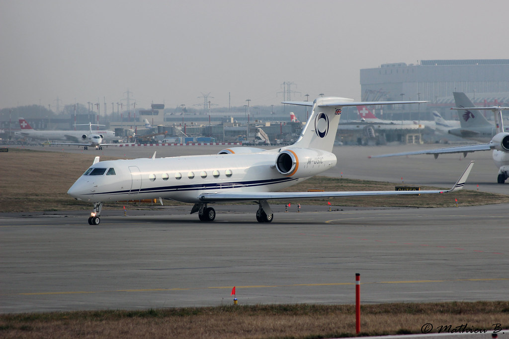 Aéroport de Genève Cointrin [GVA-LSGG]   13108839385_4dc389b1d7_b