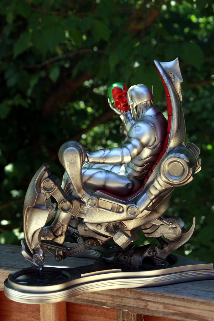 ULTRON ON THRONE CLASSIC Comiquette - Page 2 9422244923_fb0547f091_b