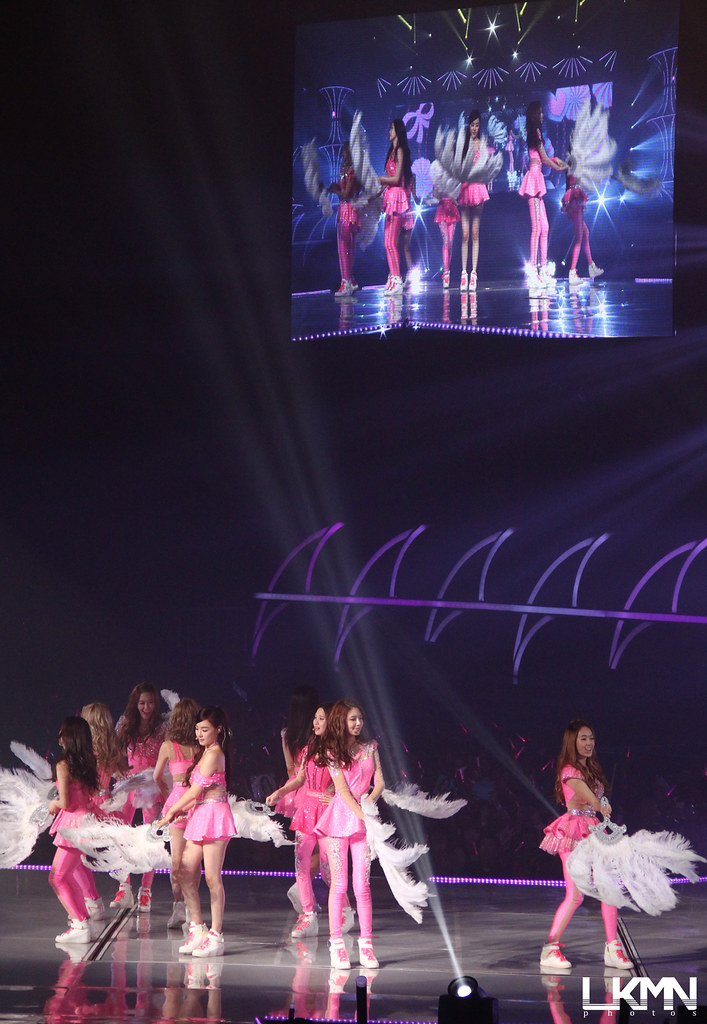 [PIC][13-09-2013]SNSD khởi hành đi Indonesia để biểu diễn "2013 Girls' Generation World Tour ~Girls & Peace~ in JAKARTA" vào chiều nay - Page 21 10083255555_ecfe0776fc_b