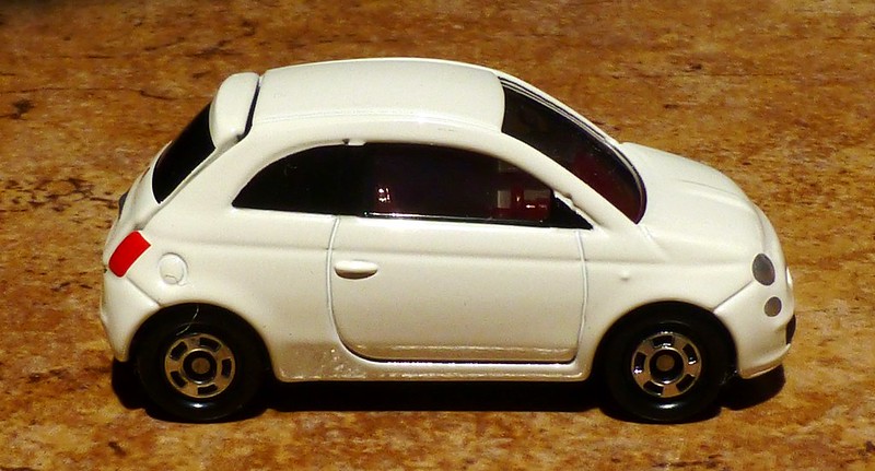 Tomica No. 90 Fiat 500 10767950554_d60c4829f9_c