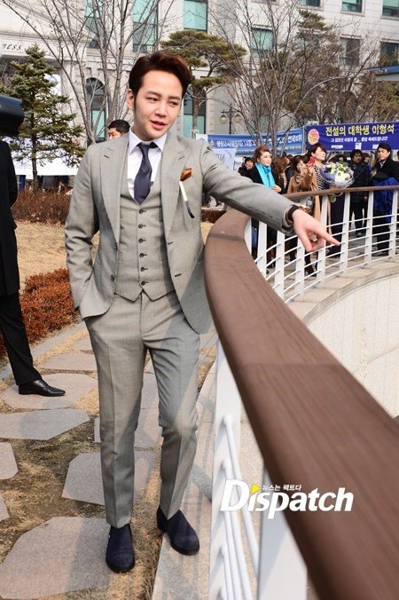 [Latest] [article] [STARCAST] Jang Keun Suk’s graduation day…”I introduce my memories” 12672648075_b594f2dfa6_o