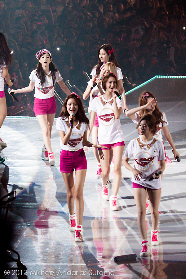 [PIC][13-09-2013]SNSD khởi hành đi Indonesia để biểu diễn "2013 Girls' Generation World Tour ~Girls & Peace~ in JAKARTA" vào chiều nay - Page 21 9769956953_ac610cf795_b