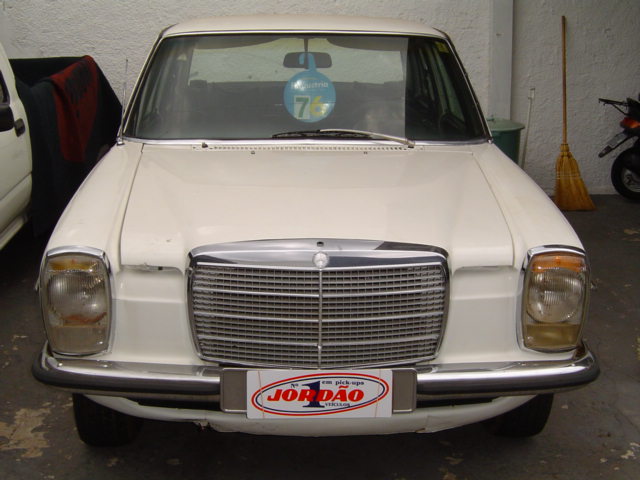 Mercedes 240D 3.0 ano 1976 2343864497_9d05347abf_o