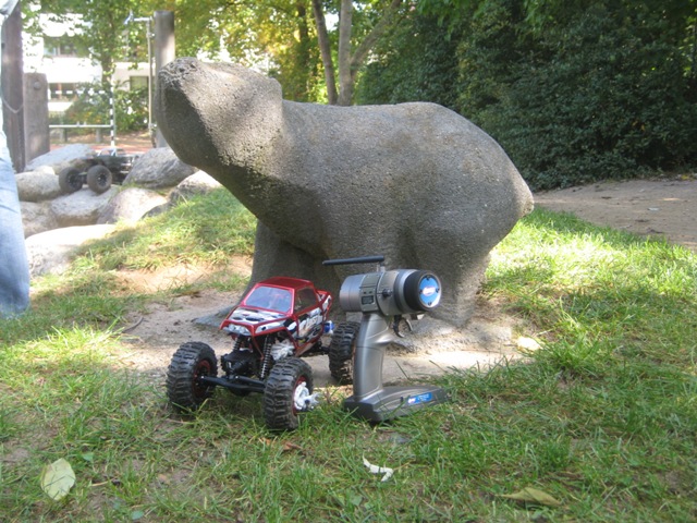 losi crawler - Test: 1:18 Mini-Rock Crawler 2899229455_5b4556738b_o