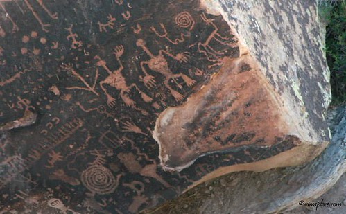 Petroglyphs and their meanings. 2666359110_903037c900